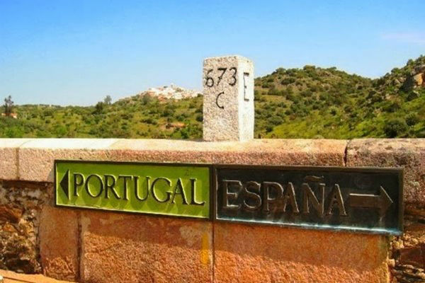الحدود بين اسبانيا والبرتغال