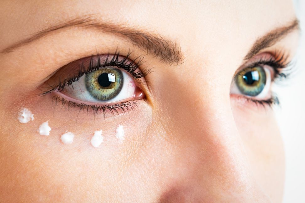 علاج التهاب الجلد حول العين