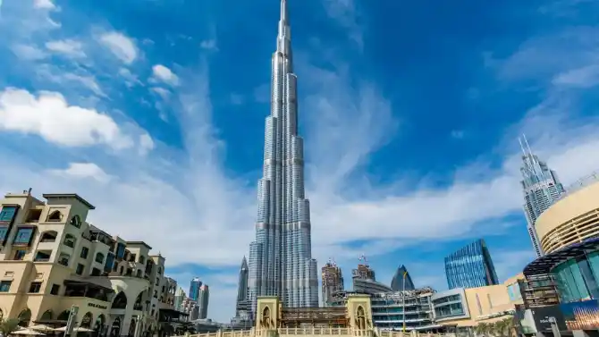 برج خليفة ... تحفة خارقة بطريقة هندسية