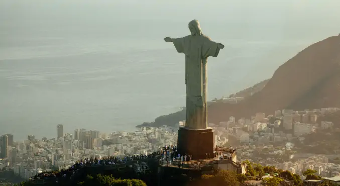 تمثال المسيح الفادي (البرازيل) Statue of Christ the Redeemer