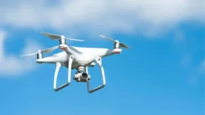 الطائرات بدون طيار الدرونز Drones والذكاء الاصطناعي AI
